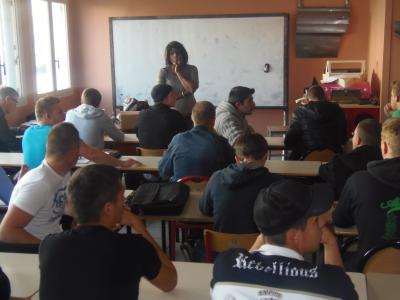 Franz&ouml;sisch-Deutscher Sprach untericht in der Schule